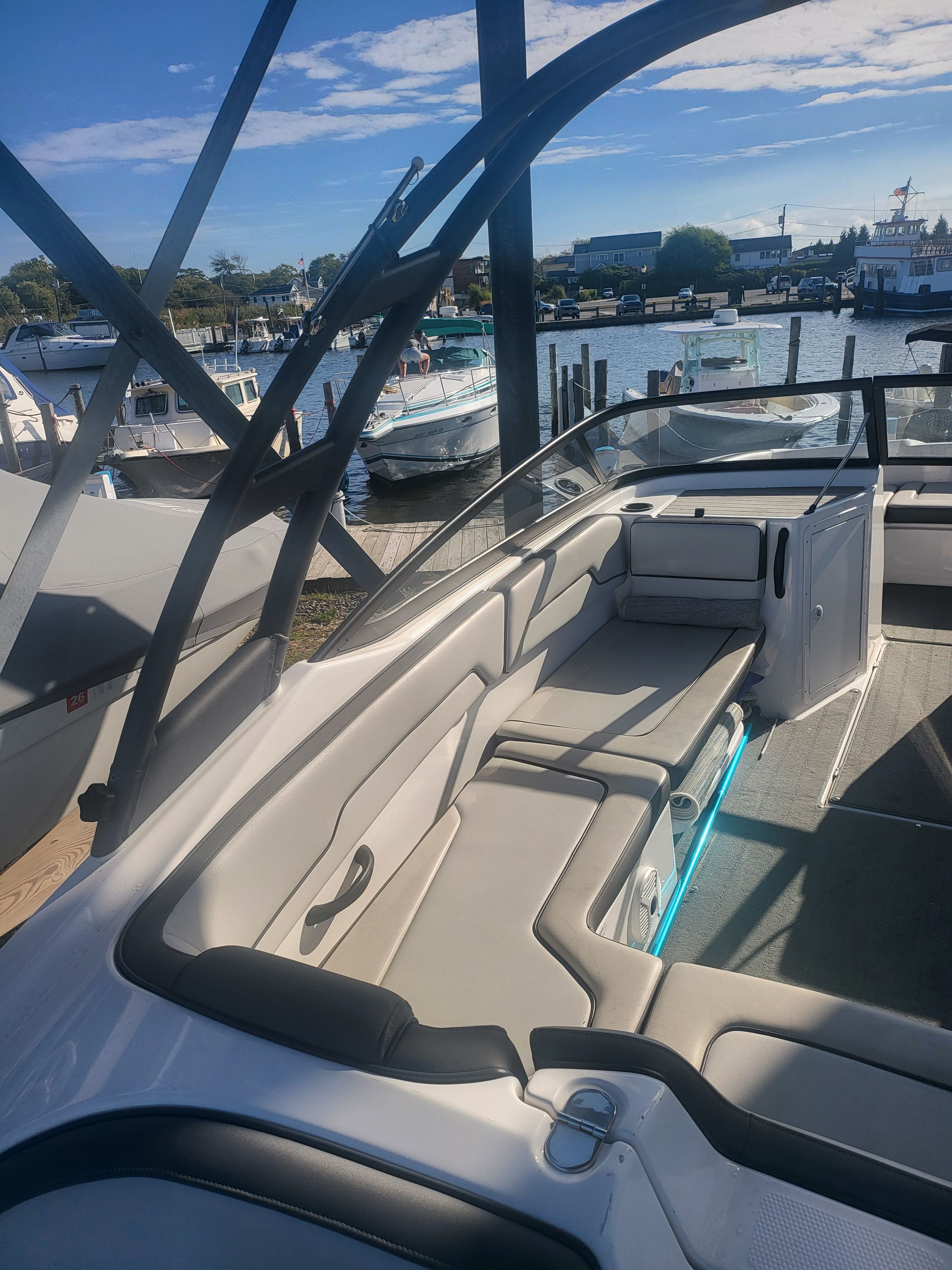 2019 Yamaha Boats AR190