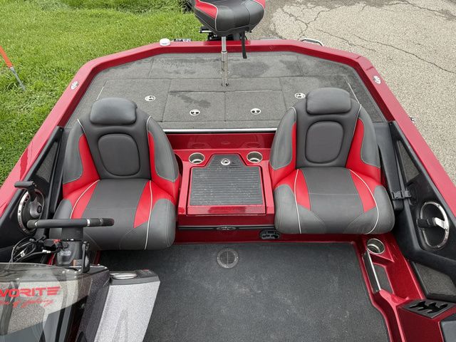 2016 Ranger Z520 Comanche - 8