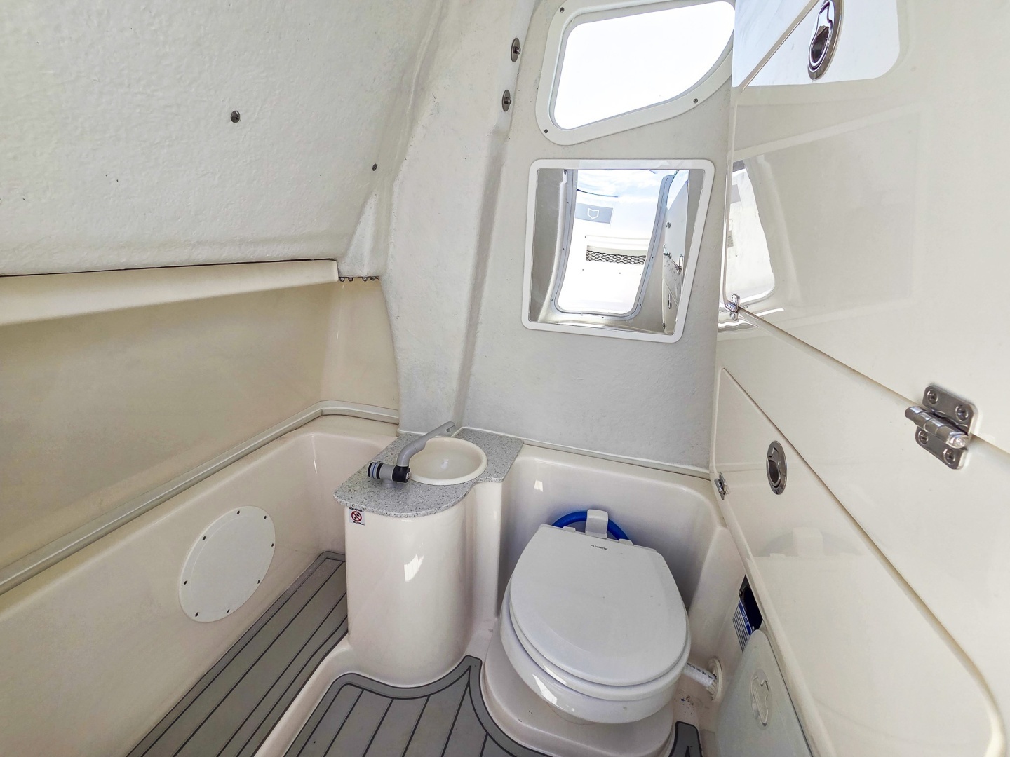 2026 Sea Fox 268 Commander - Image 25
