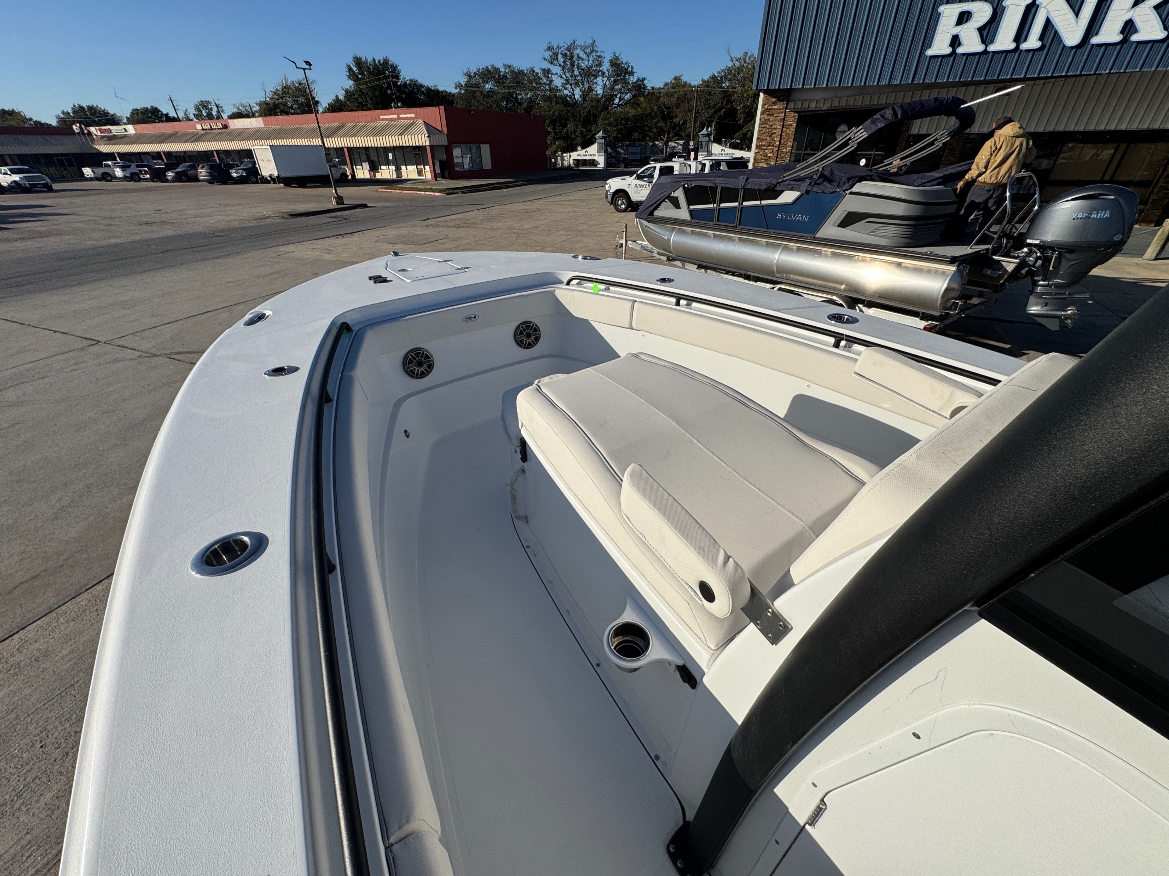 2026 Sea Hunt Gamefish 27 Coffin Box - 16