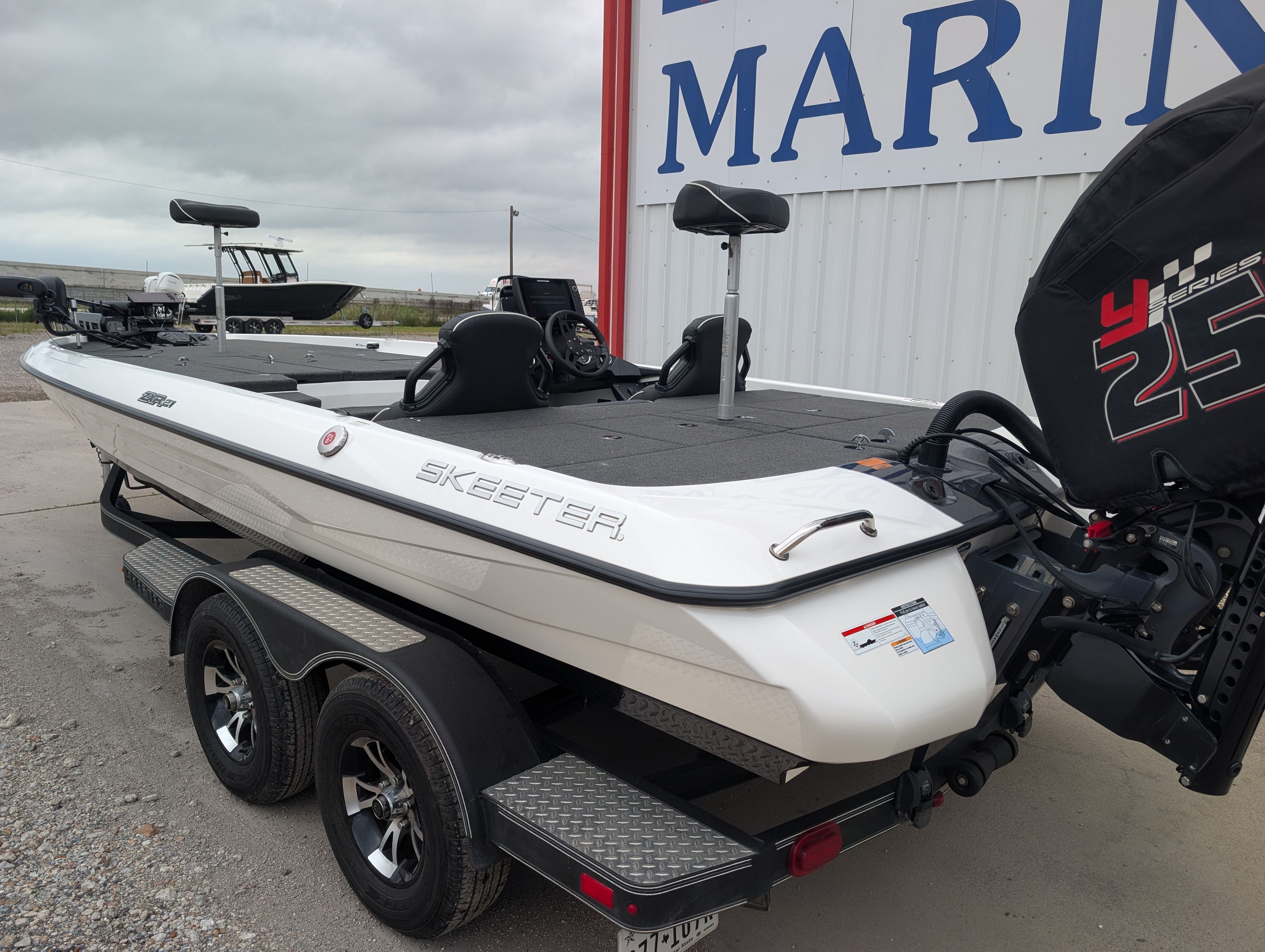 2021 SKEETER ZXR21 - Image 10