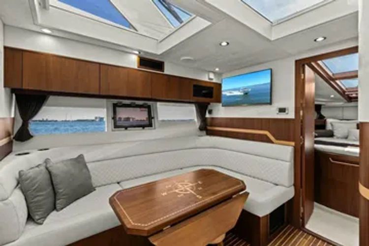 2017 Galeon 385 Hts - Image 26