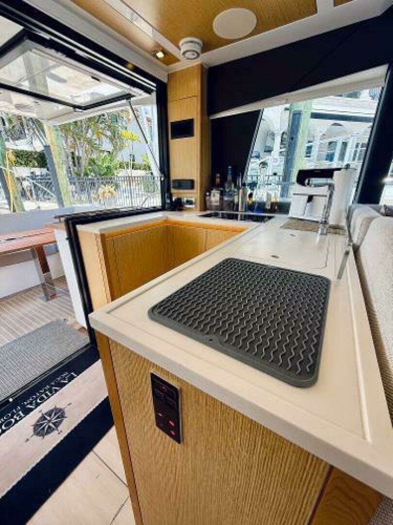 2019 Sealine F430 - Image 49