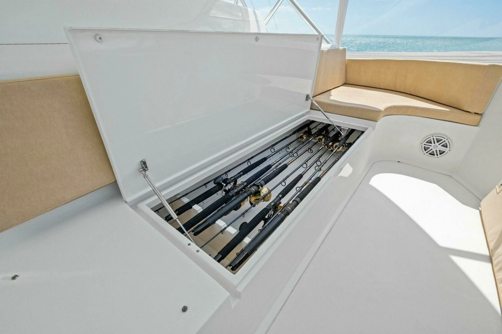2008 Viking 64 Convertible - Image 31