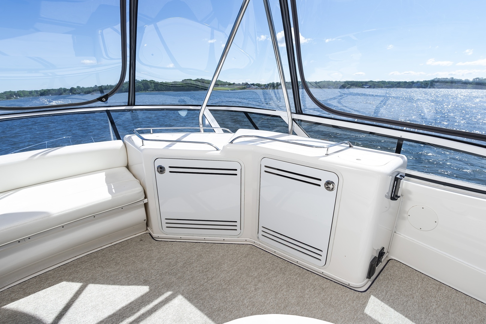 2002 Sea Ray 560 Sedan Bridge - Image 23