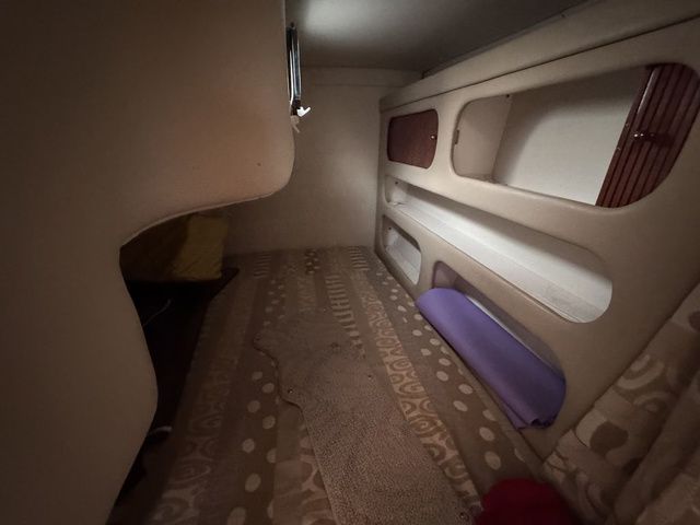 2005 Rinker Fiesta Vee 270 - 17