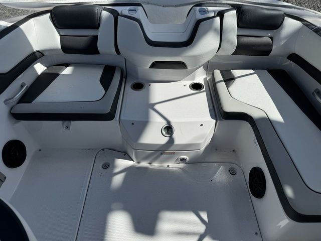 2025 Yamaha Boats SX195 - 14