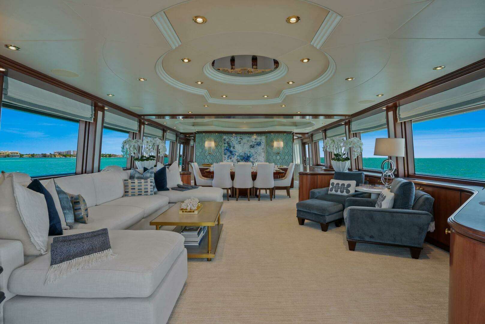 2004 Crescent Raised Pilothouse - Image 2
