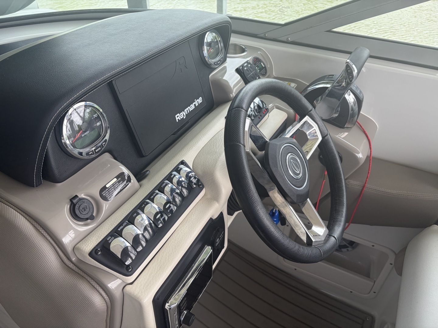 2018 Crownline Eclipse E30 - Image 76