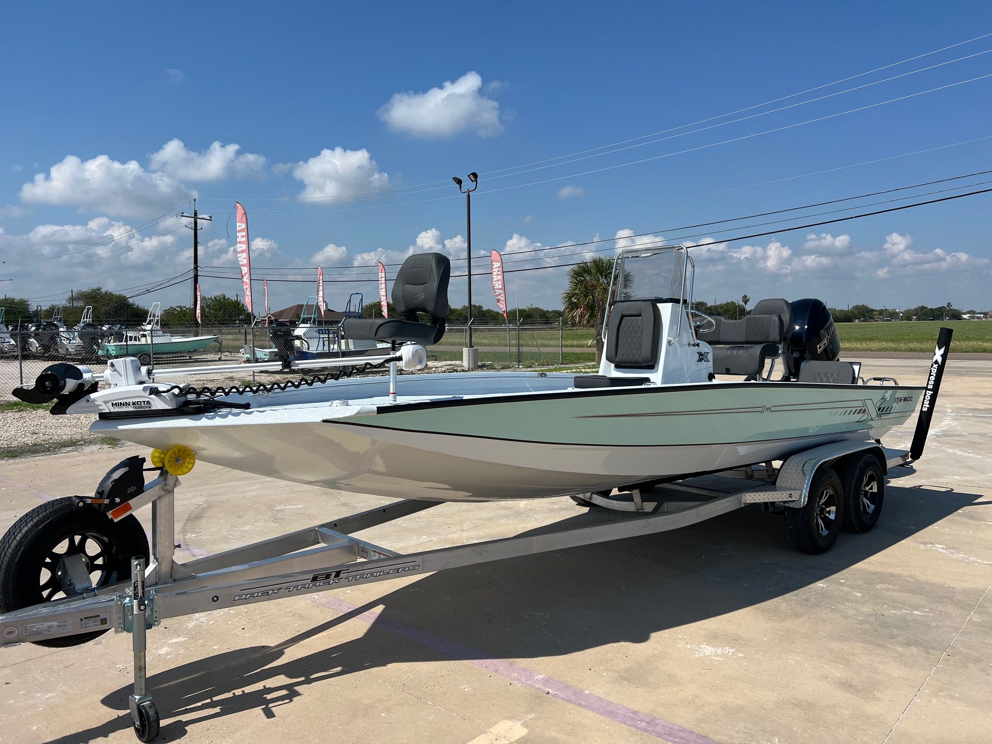 2026 Xpress H22B Bay - 3