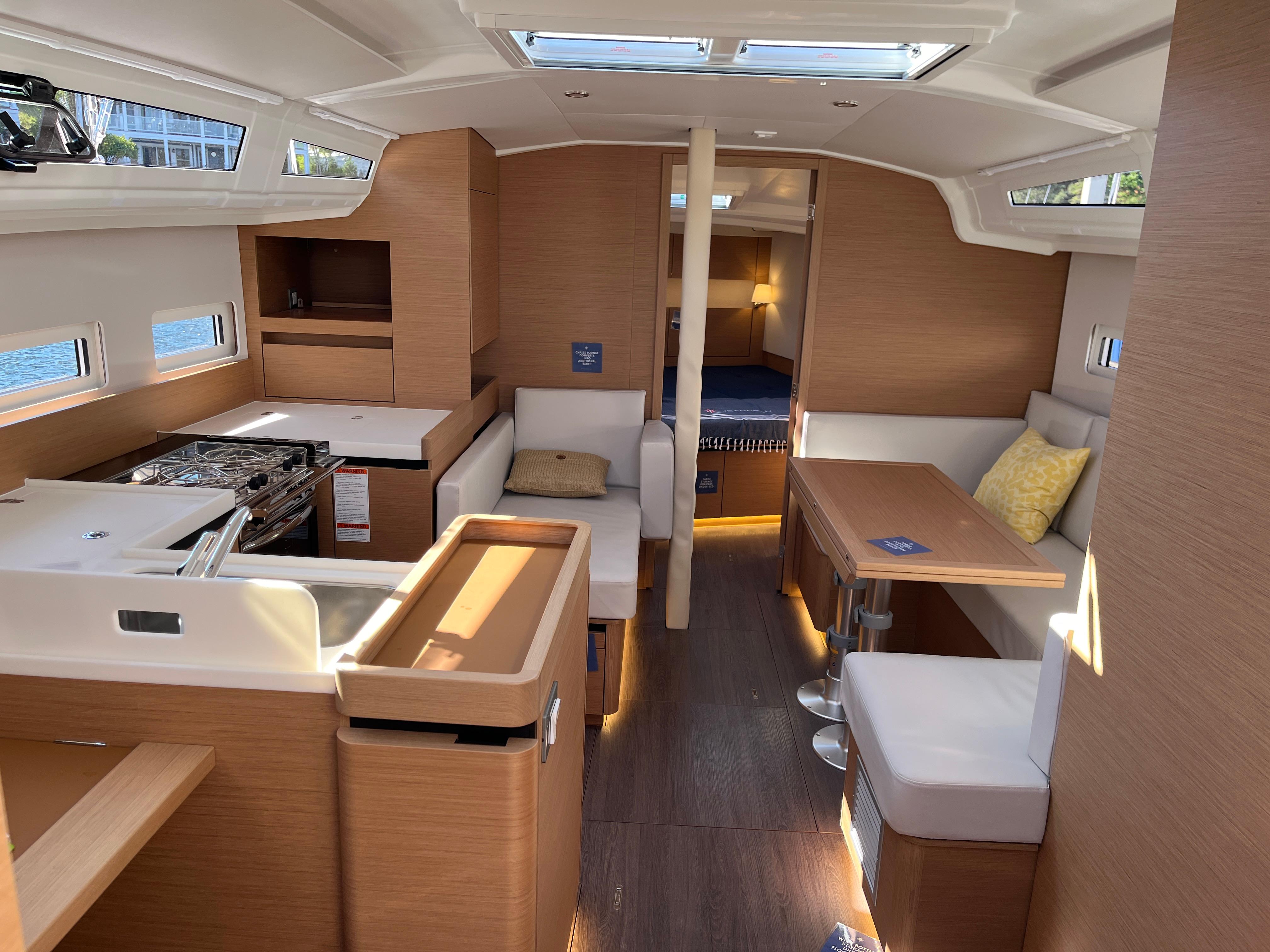 2024 Jeanneau Sun Odyssey 410