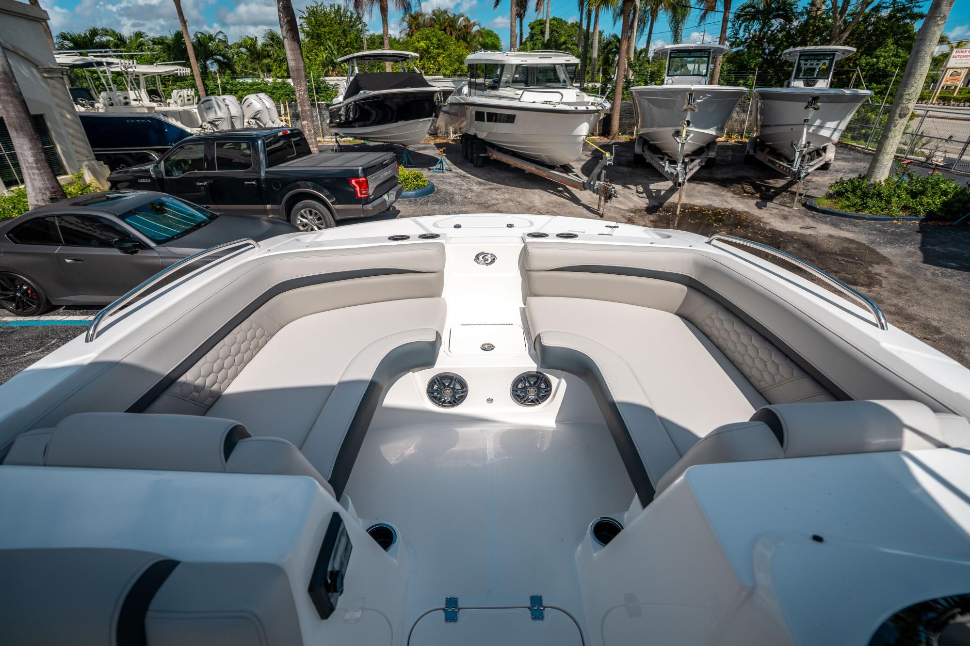 2025 Hurricane SunDeck Sport 192 RL OB - 23