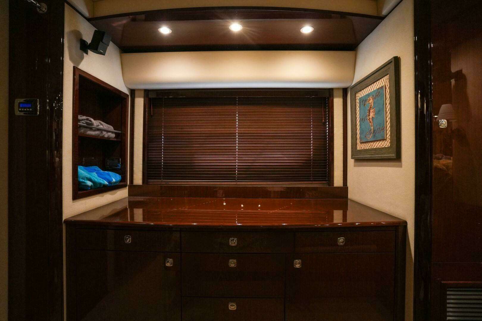 2013 Sea Ray 610 Sundancer - Image 32