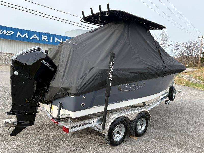 2025 Robalo R202 Explorer - 93