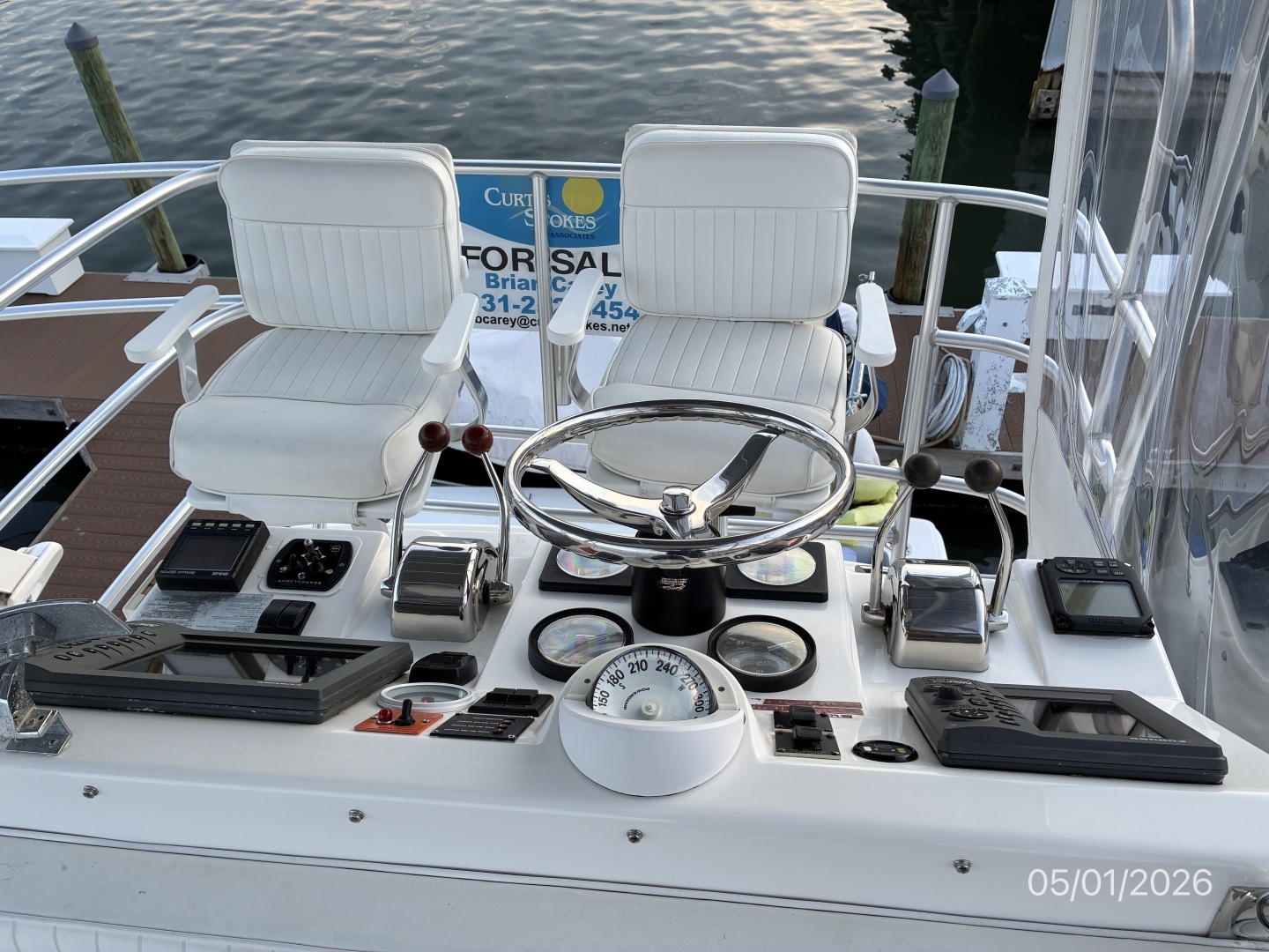 2005 Luhrs Convertible - Image 18