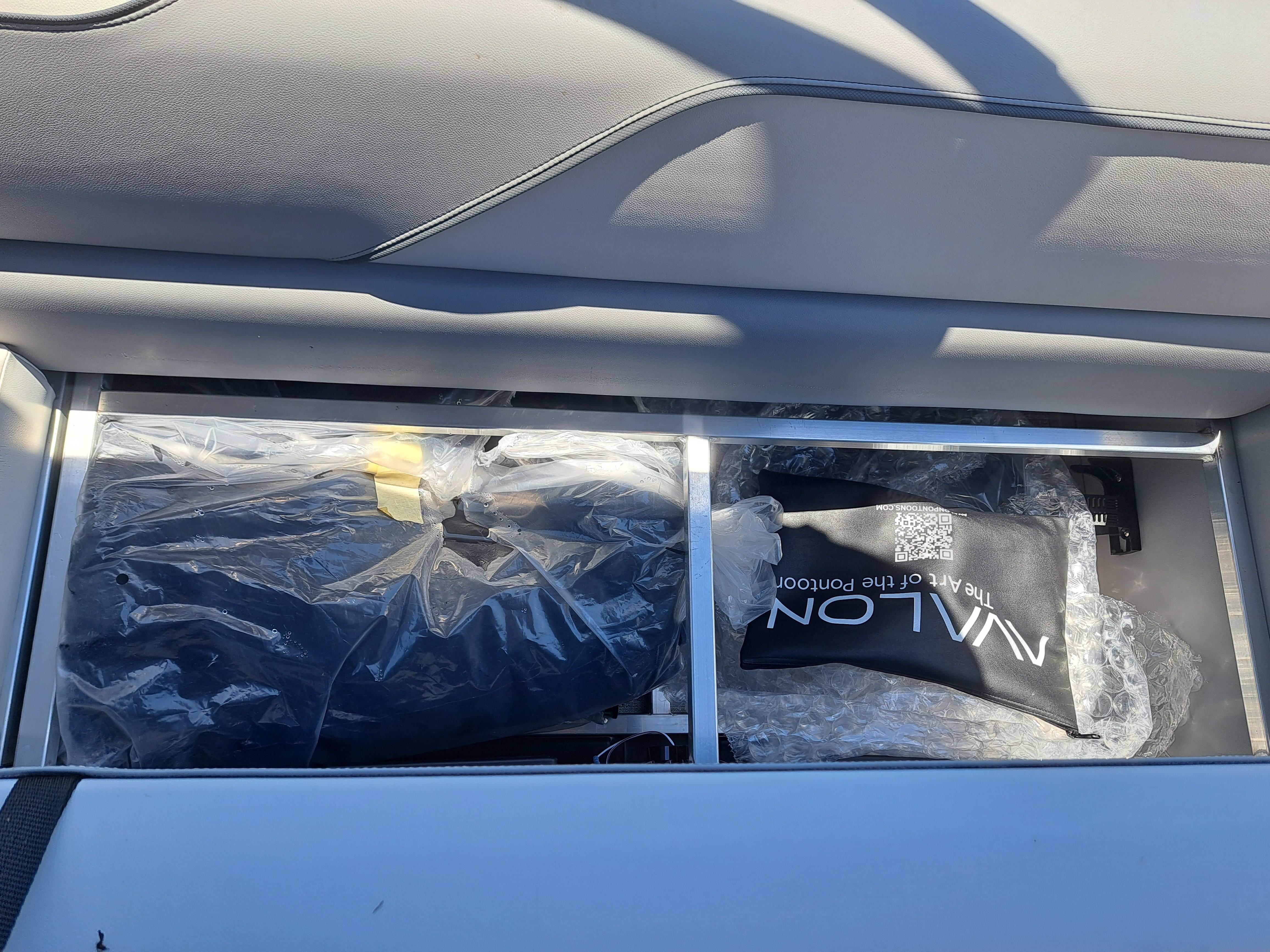 2026 Avalon Venture 85 Quad Fish - 21' - 19