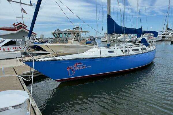 1986 Catalina 38