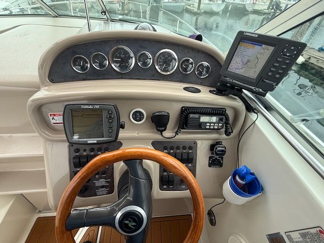 1998 Sea Ray 270 Sundancer - 14