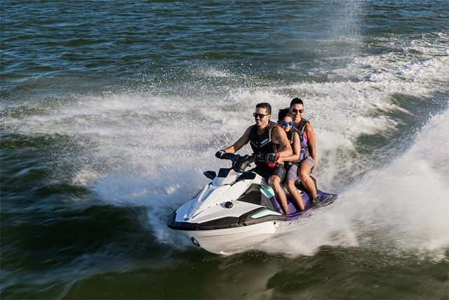 2025 Yamaha WaveRunner JetBlaster LTD - 9