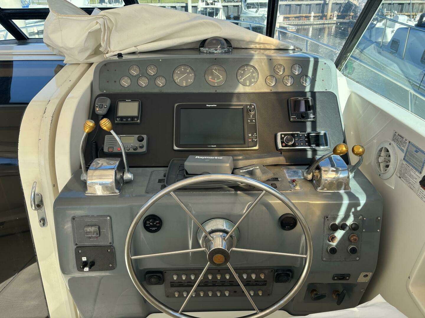 1993 Tiara Yachts 4300 Convertible - Image 26