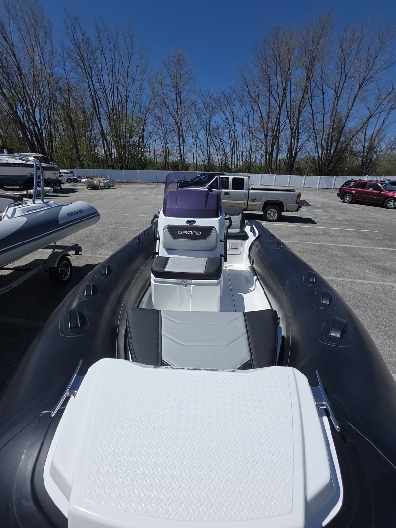 2027 Grand Inflatables G420 - Image 11