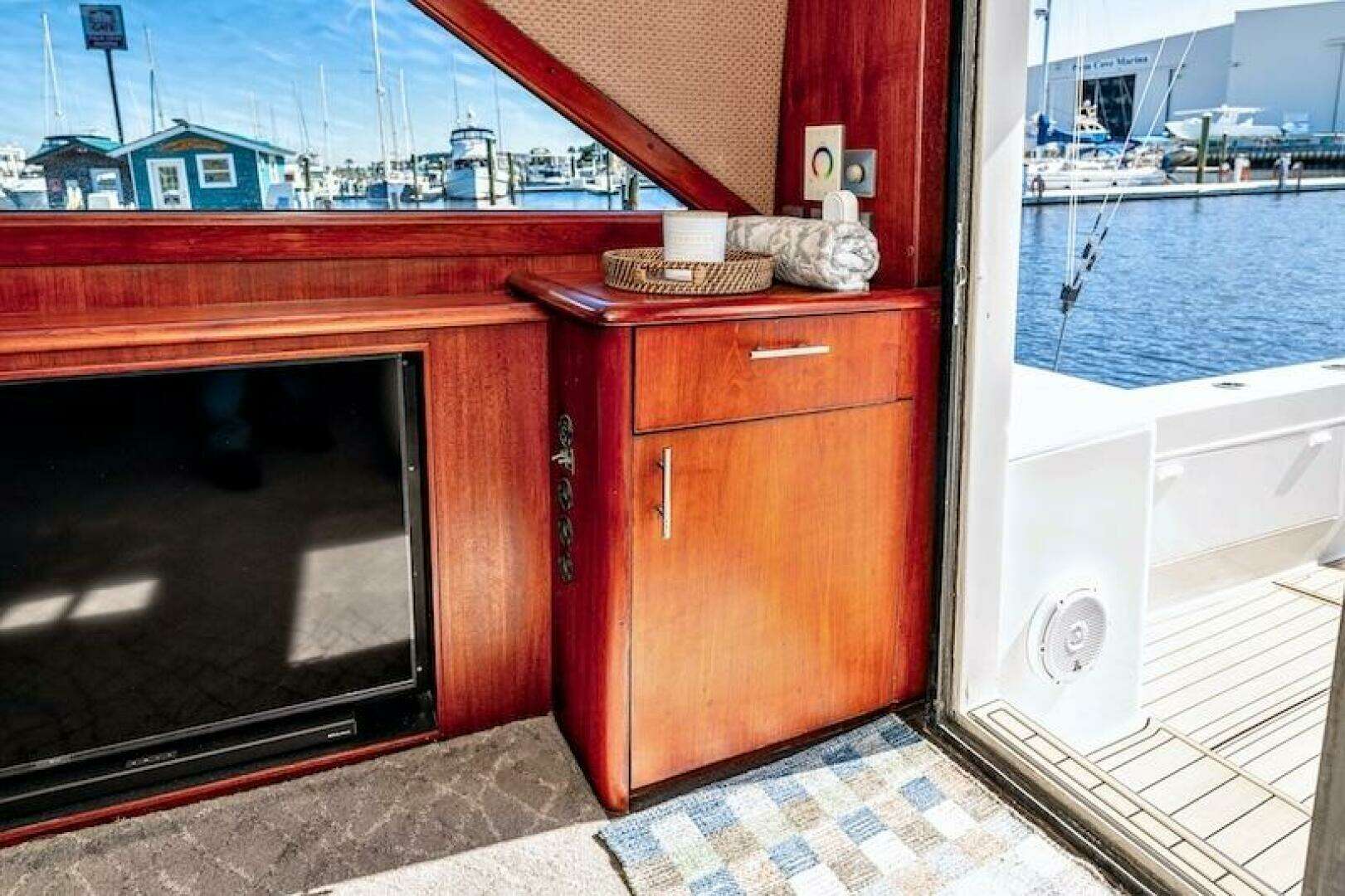 1991 Ocean Yachts Super Sport - Image 37