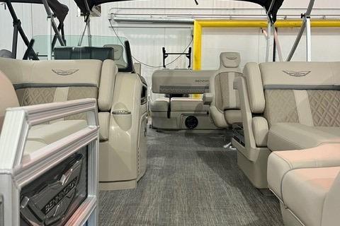 2025 Bennington M22 Swingback interior with luxurious seating and modern design.