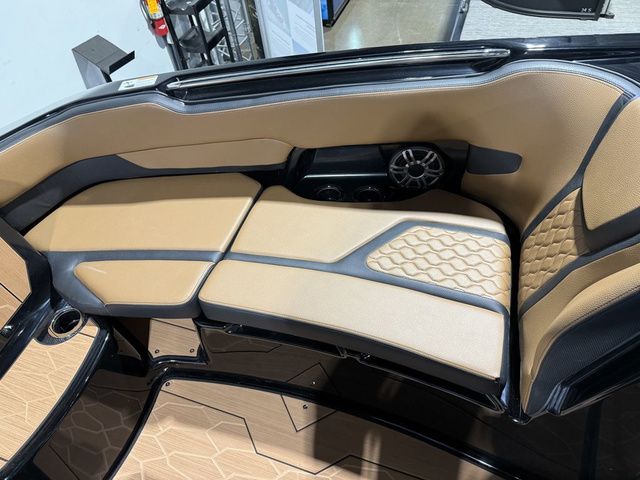 2026 Yamaha Boats 255XD - 30