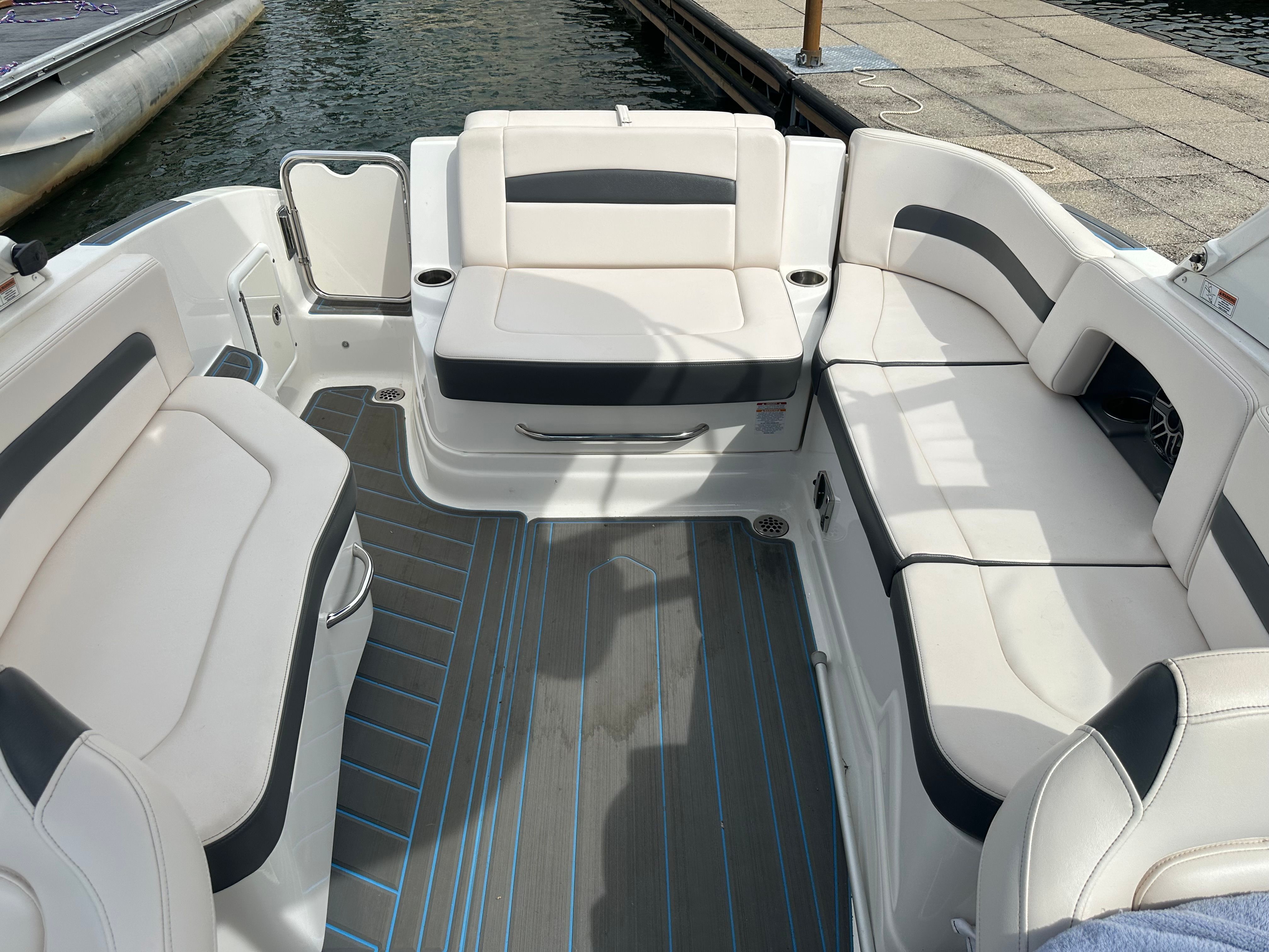2017 Chaparral 264 Sunesta - 3
