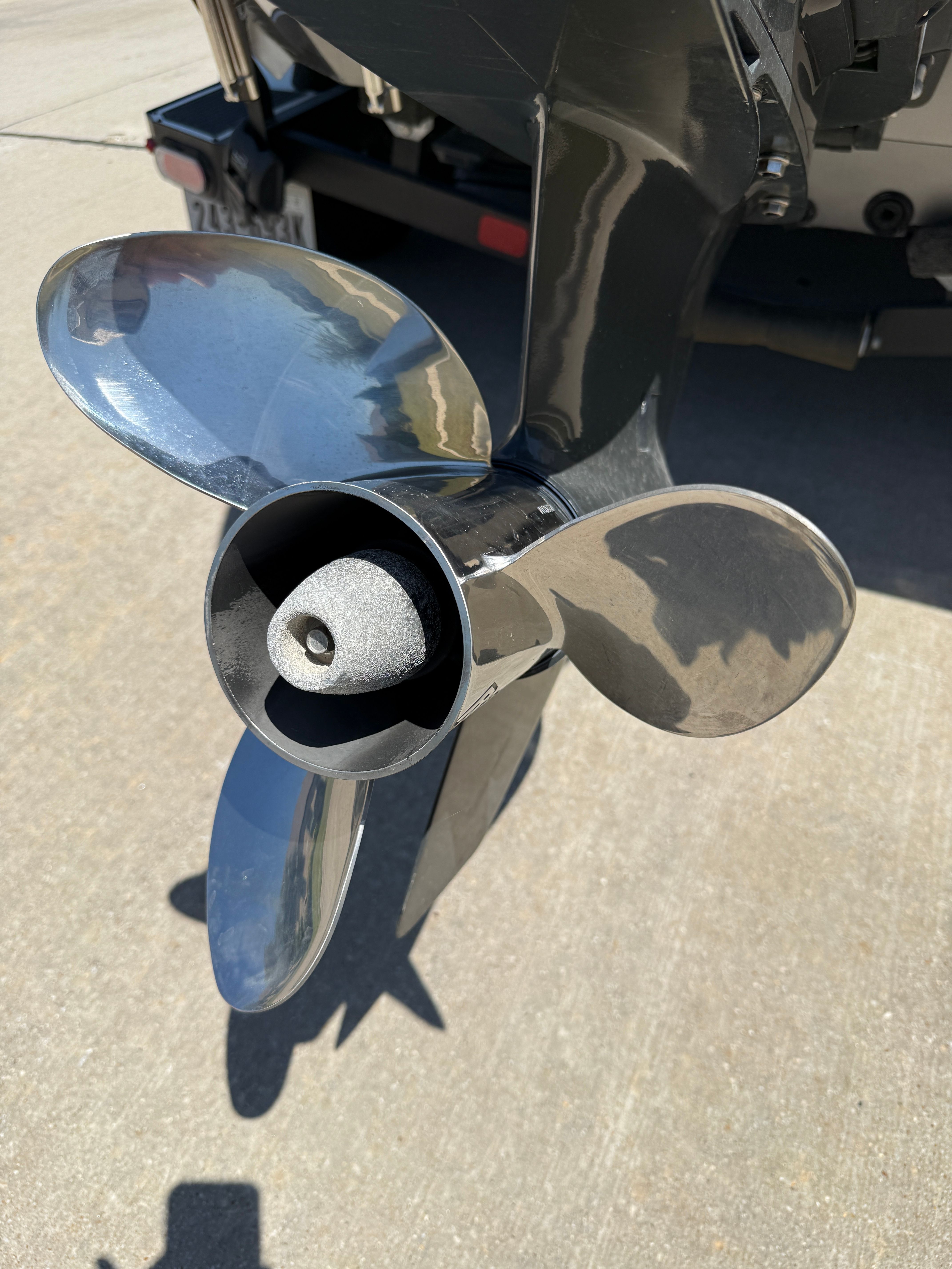 Close-up of a shiny propeller on a 2019 Vexus AVX1980 boat.