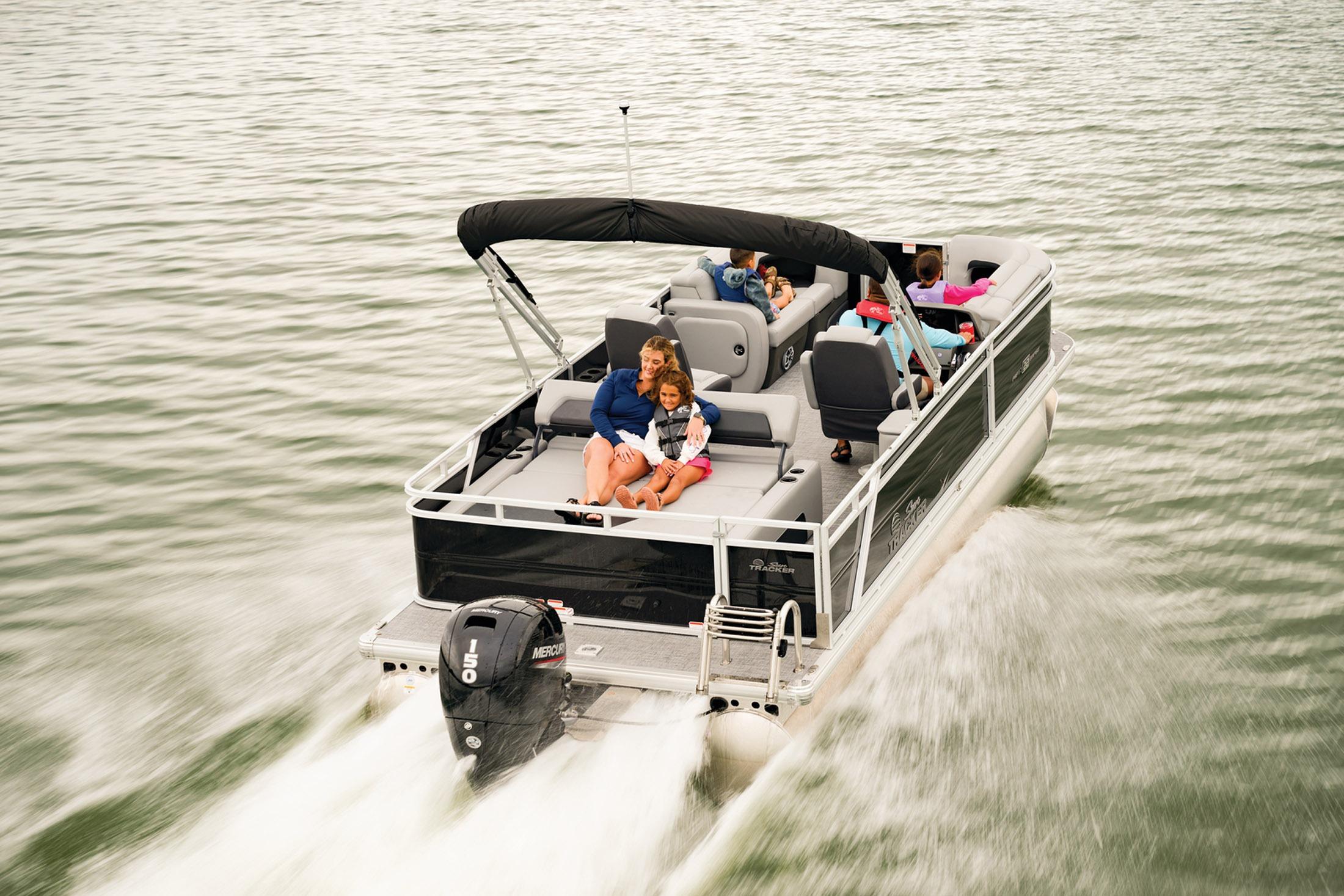 2026 Sun Tracker Party Barge 22 RF DLX - 2