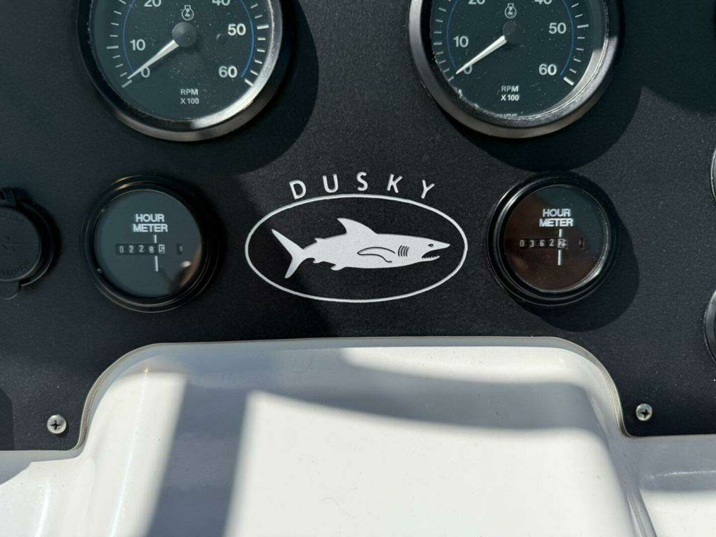 1986 Dusky 26 Custom - Image 10