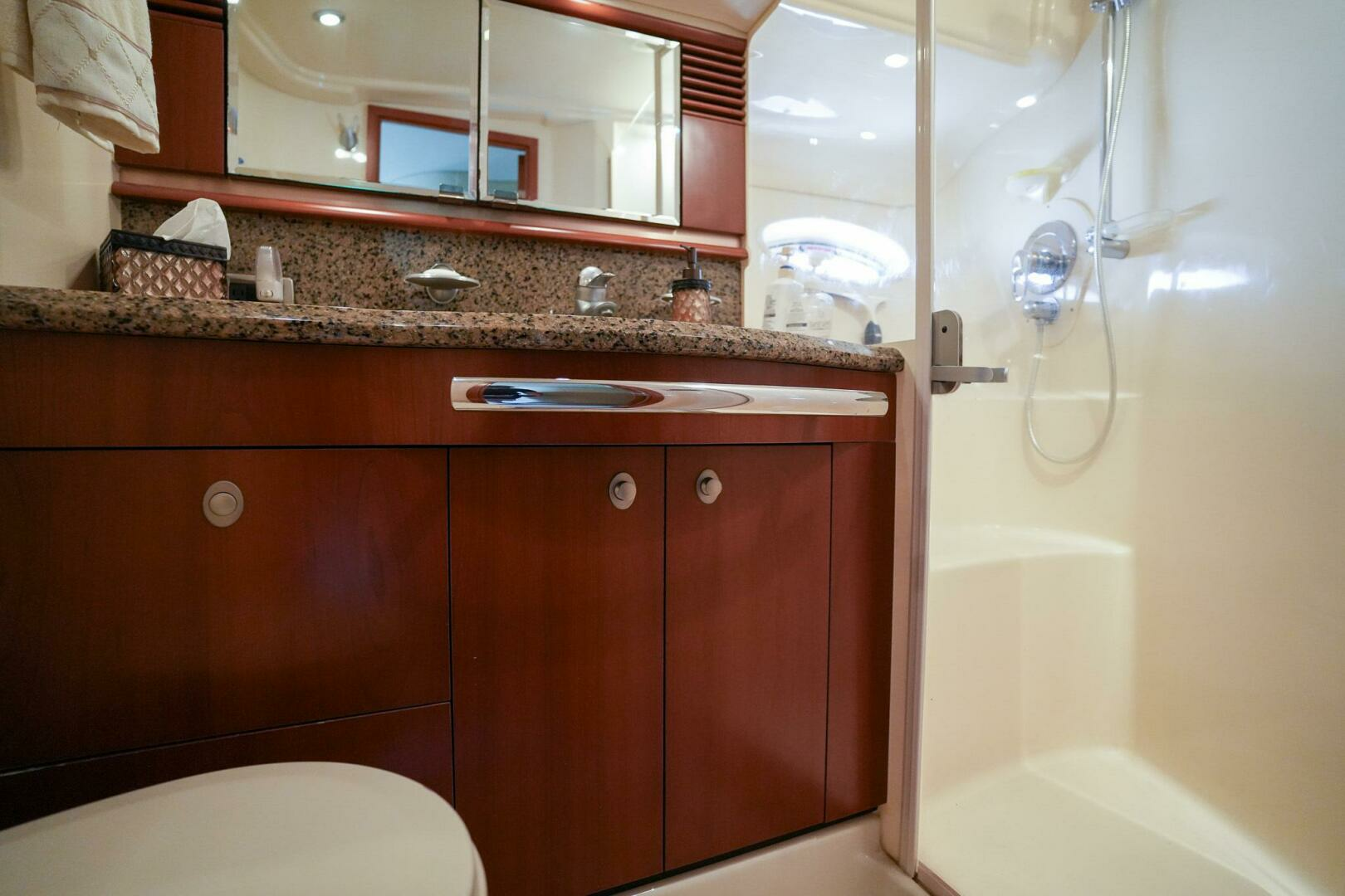 2006 Sea Ray 52 Sundancer - Image 44
