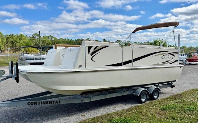 2026 Beachcat 23 Custom Pontoon Boat - 3