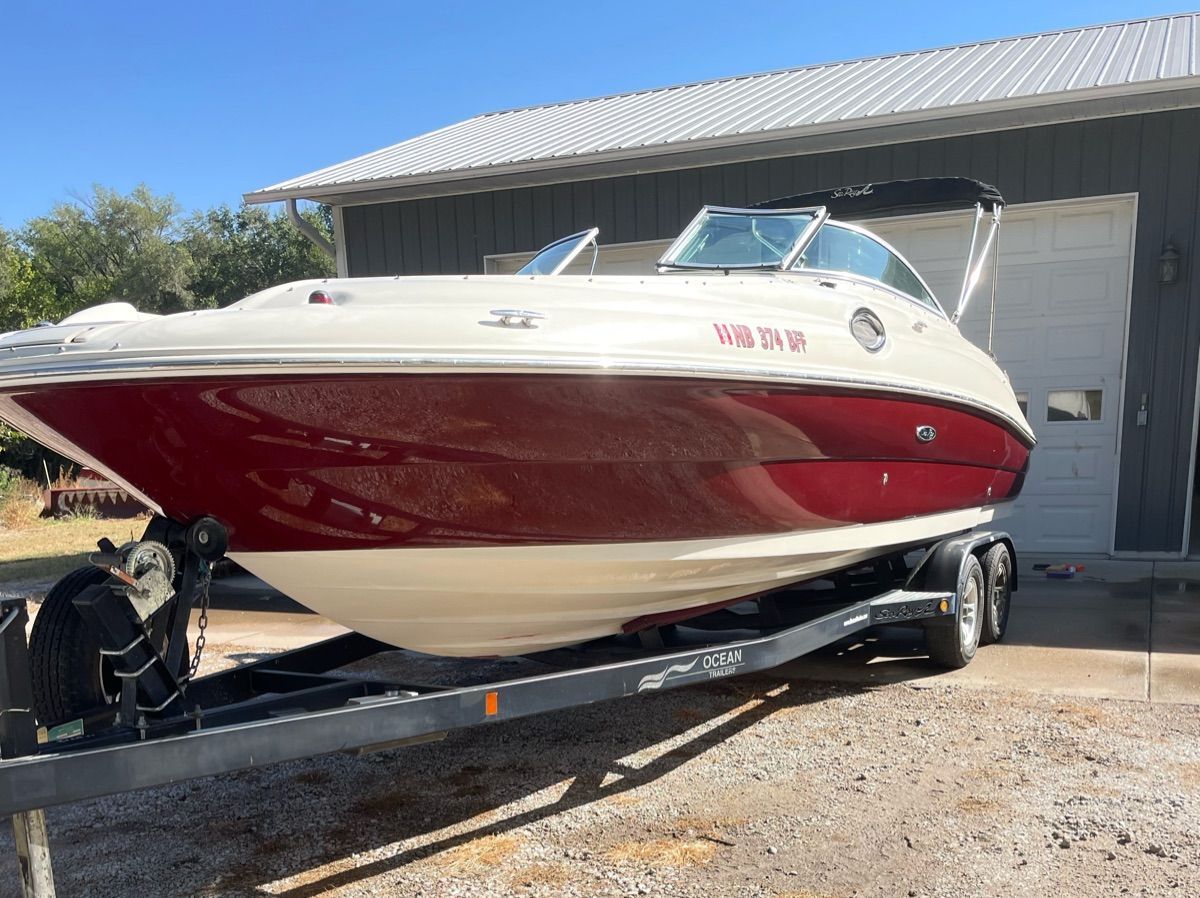 2007 Sea Ray 240 Sundeck