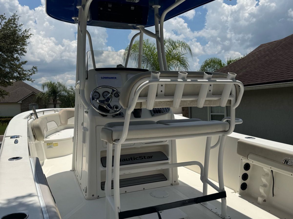 2015 NauticStar 2200XS Offshore - 12