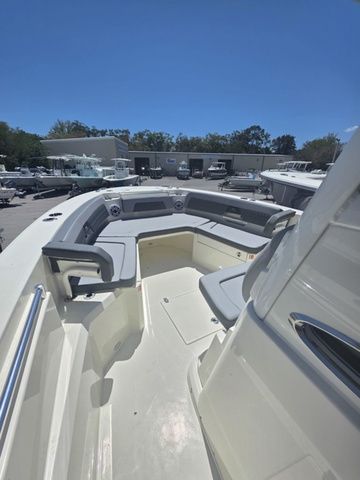 2026 Cobia 285 Open Center Console - 35
