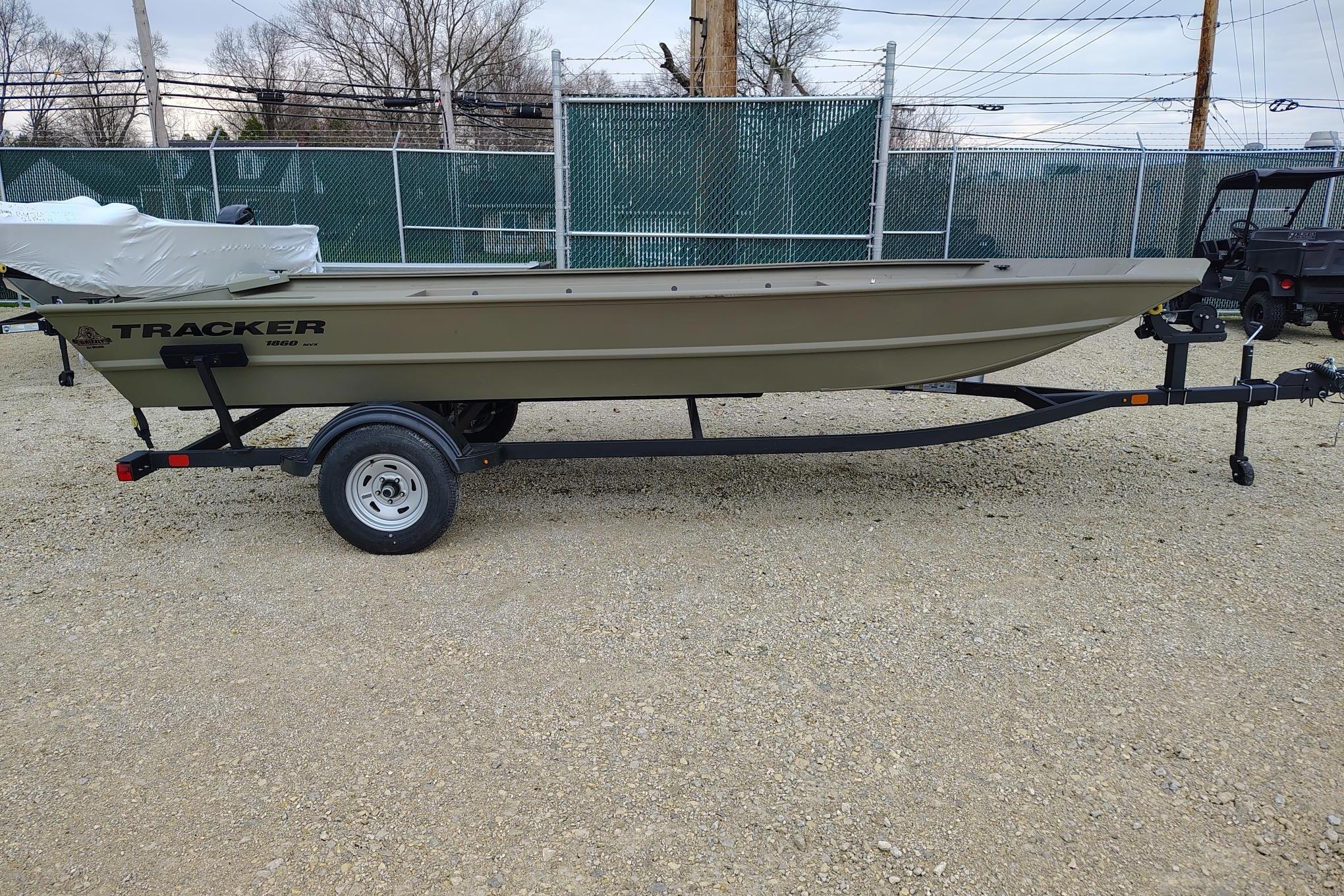 2025 Tracker Grizzly 1860 Utility