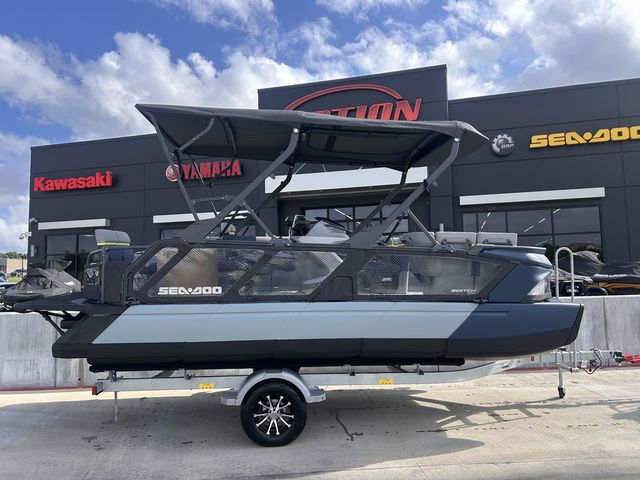 2026 Sea-Doo Switch Cruise Limited™ 21 - 300 hp - Double Bimini - 2