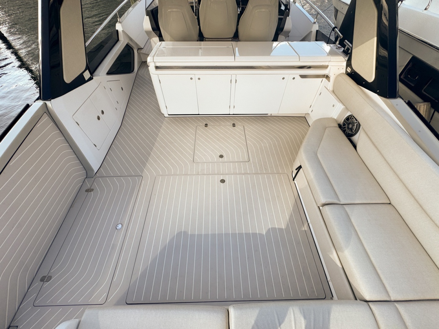 2023 Azimut Verve 47 - Image 53