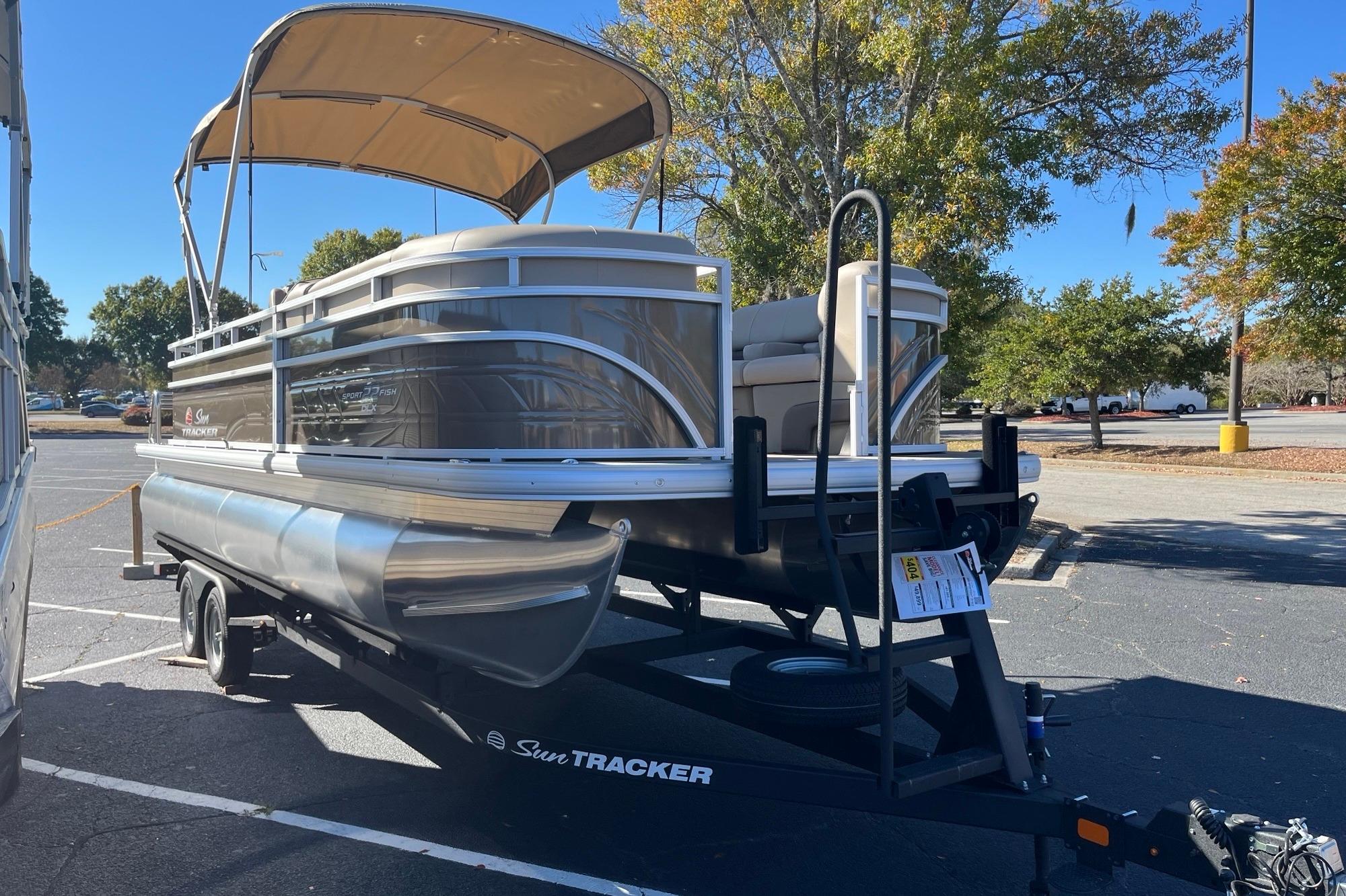 2025 Sun Tracker SportFish 22 DLX