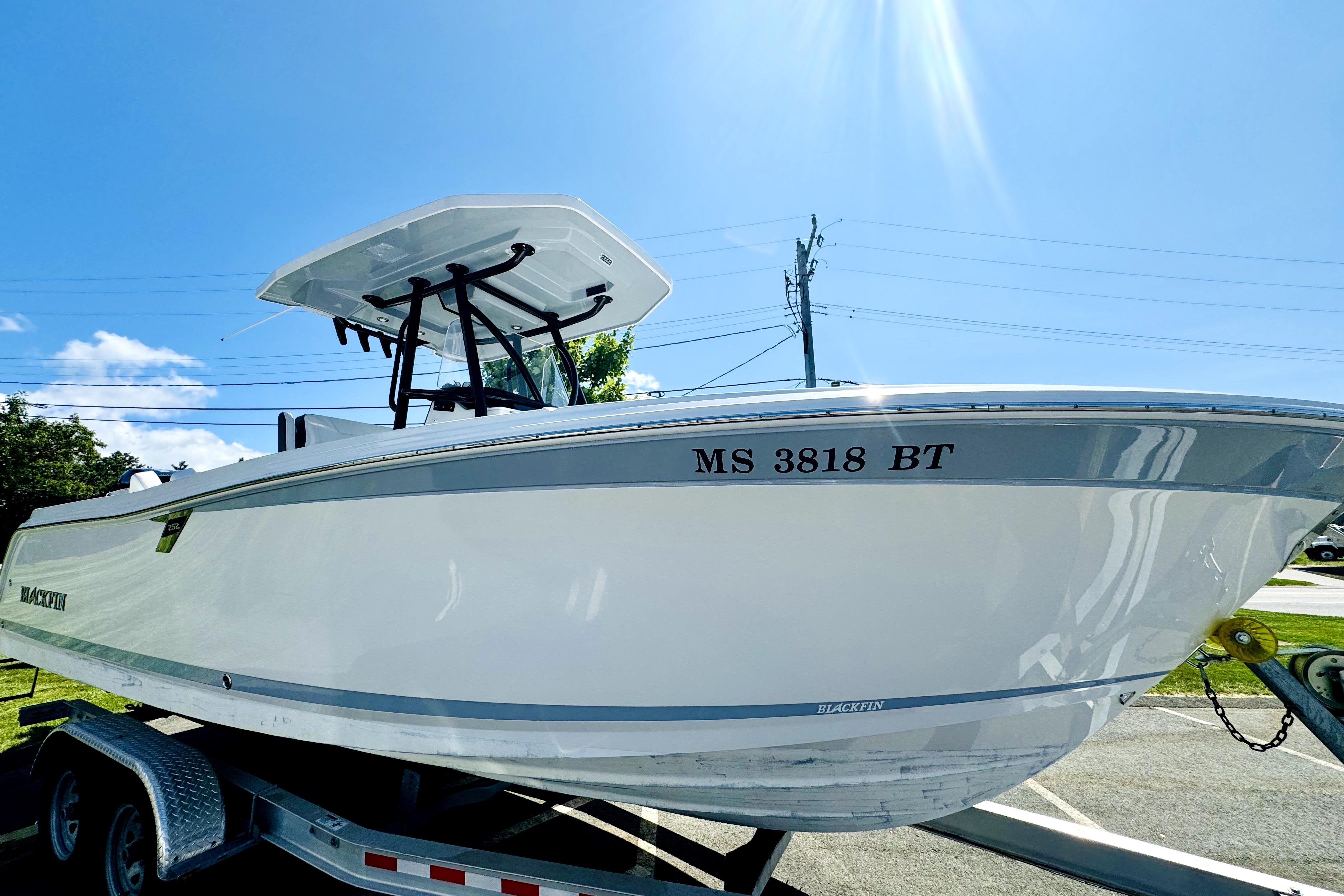 2022 Blackfin 252 CC