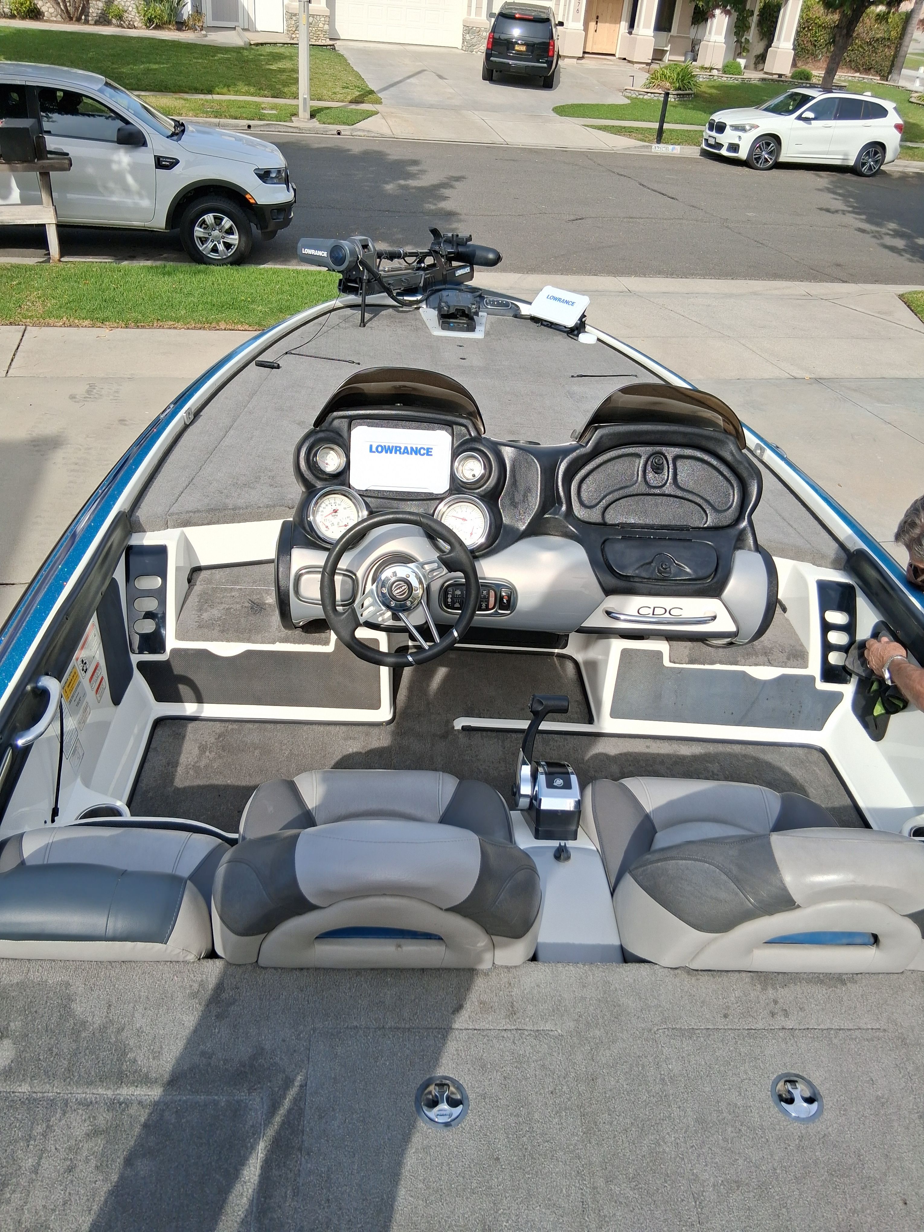 2010 Bass Tracker Nitro Z9 CDC - 30