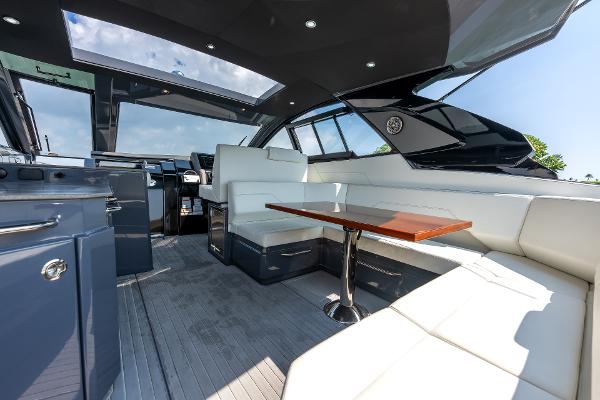 2023 Cruisers Yachts 42 GLS OB - 33