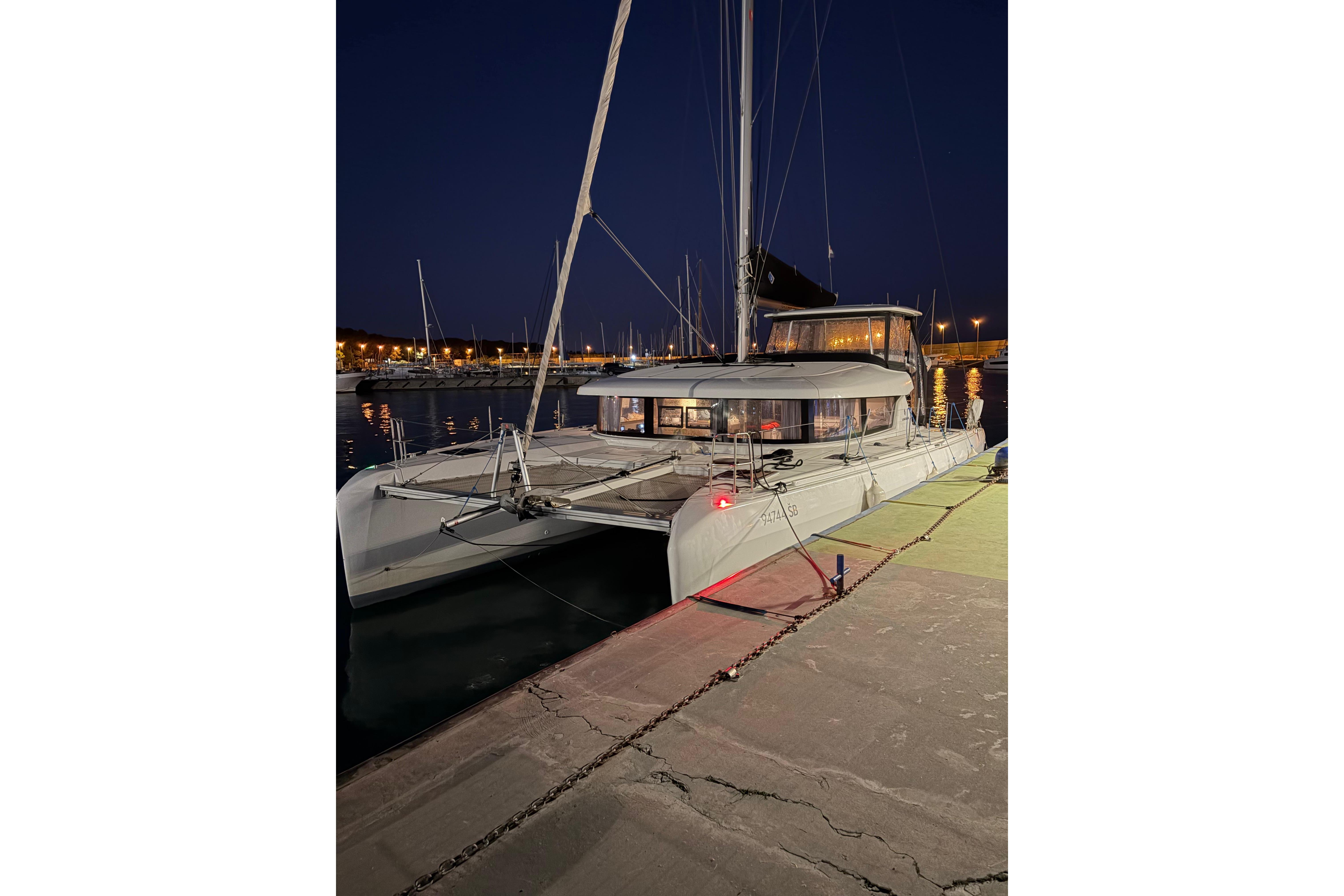 2018 Lagoon 42