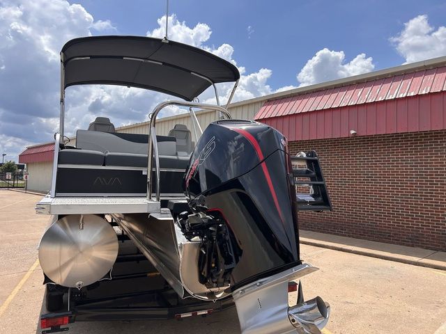 2025 Avalon LSZ Versatile Rear Bench 23 FT - 8