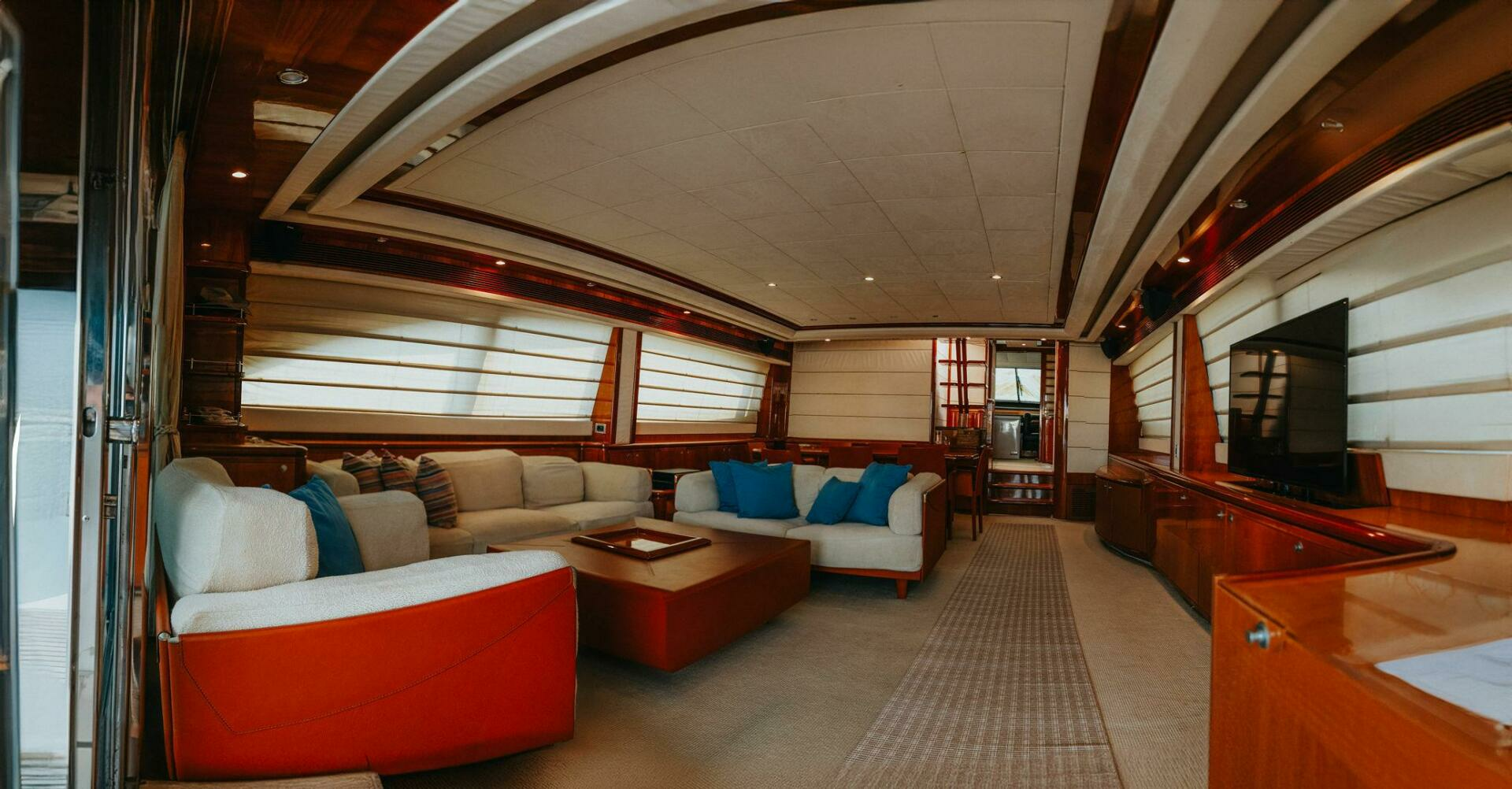 2007 Ferretti Yachts 881 - Image 12