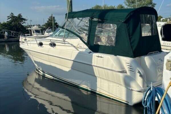 2000 Sea Ray 270 Sundancer