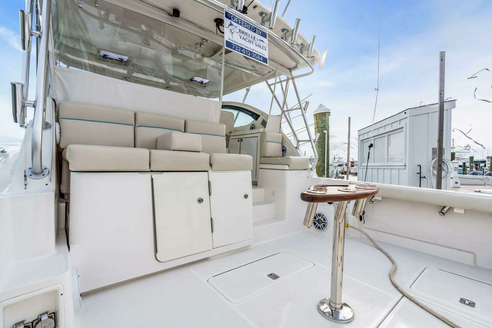 2006 Tiara Yachts 4200 Open - Image 24