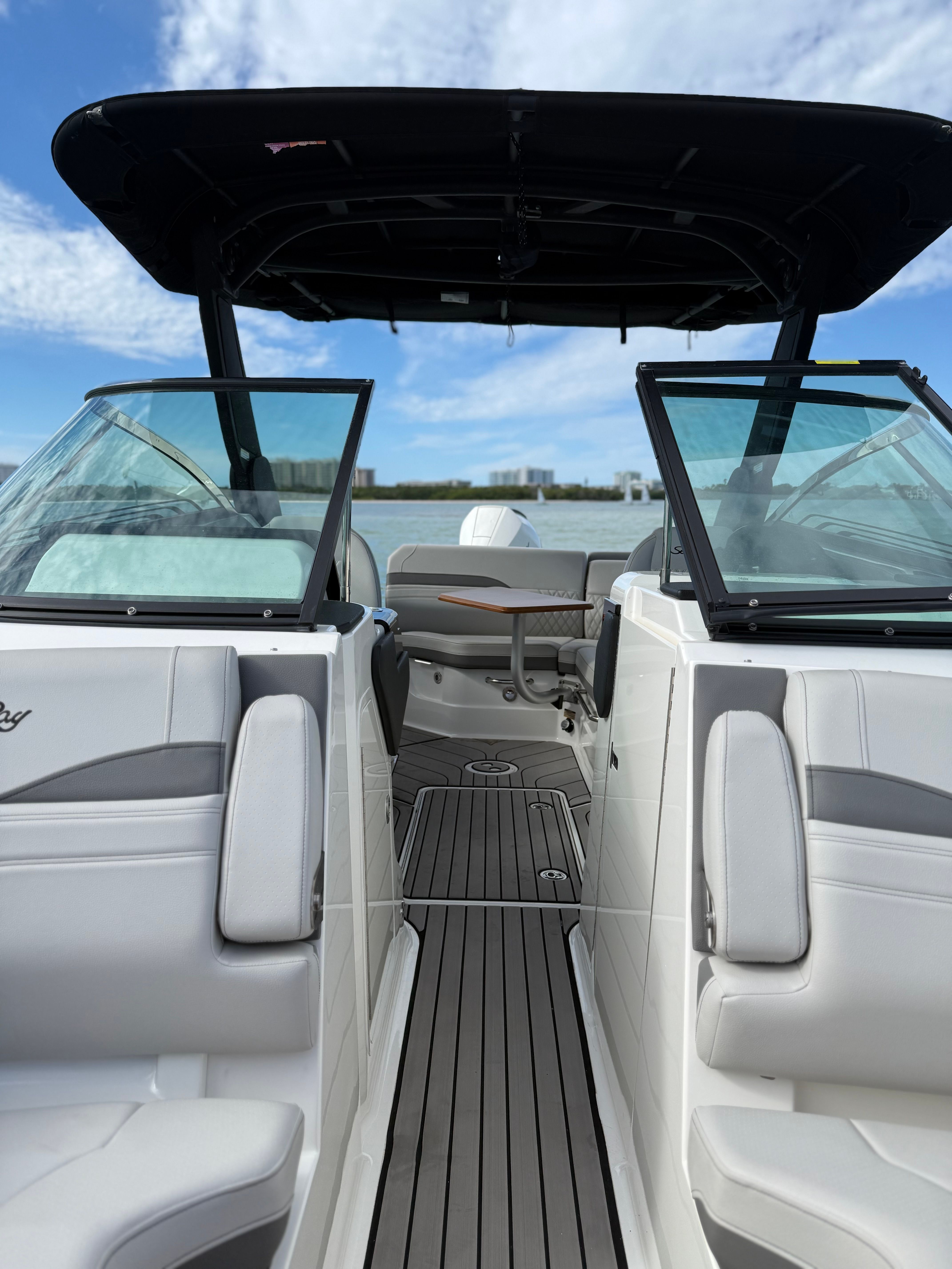 2024 Sea Ray SLX 260 Surf - 13